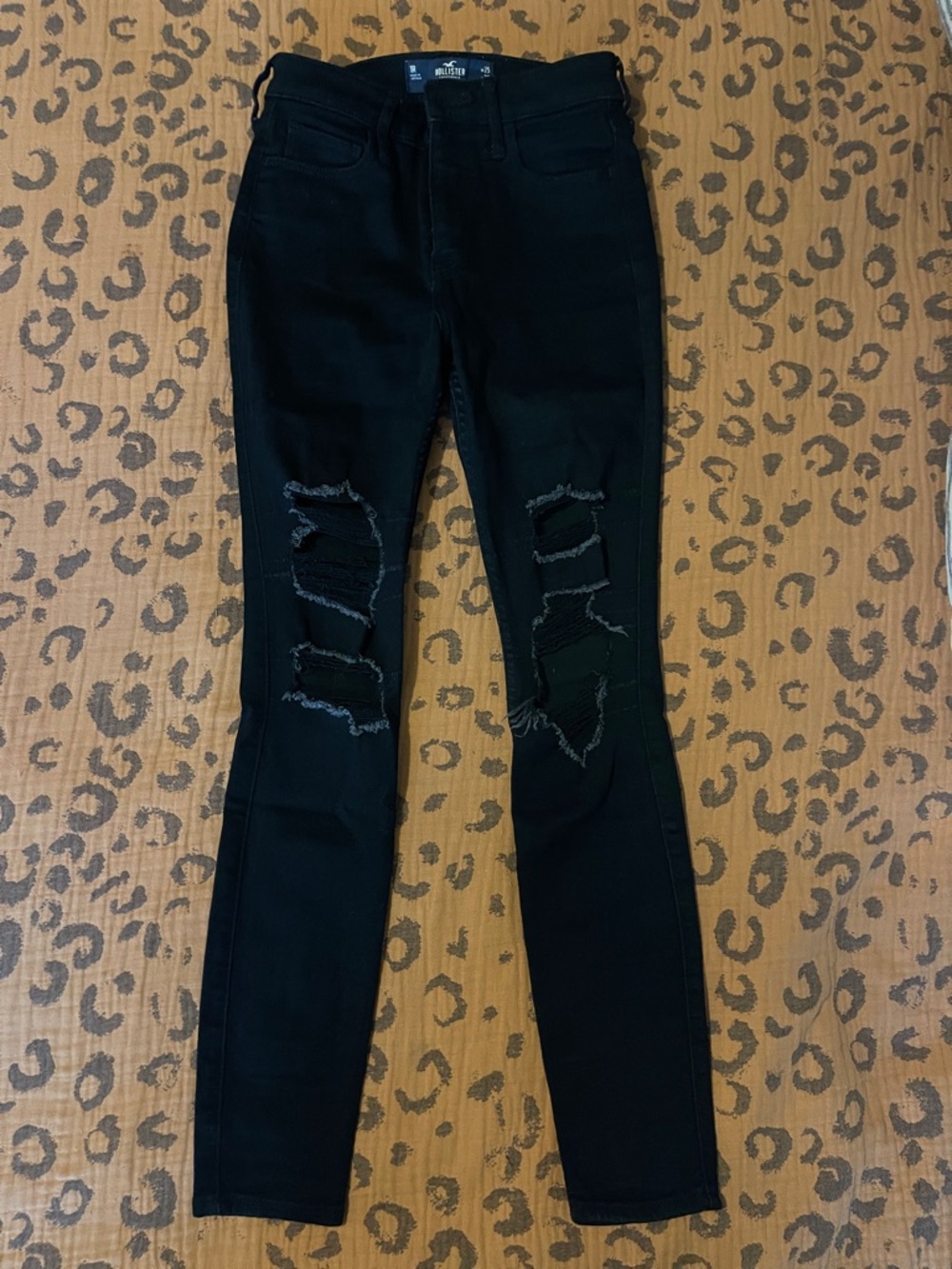 Hollister Black Distressed Skinny Jeans for Teens/Women